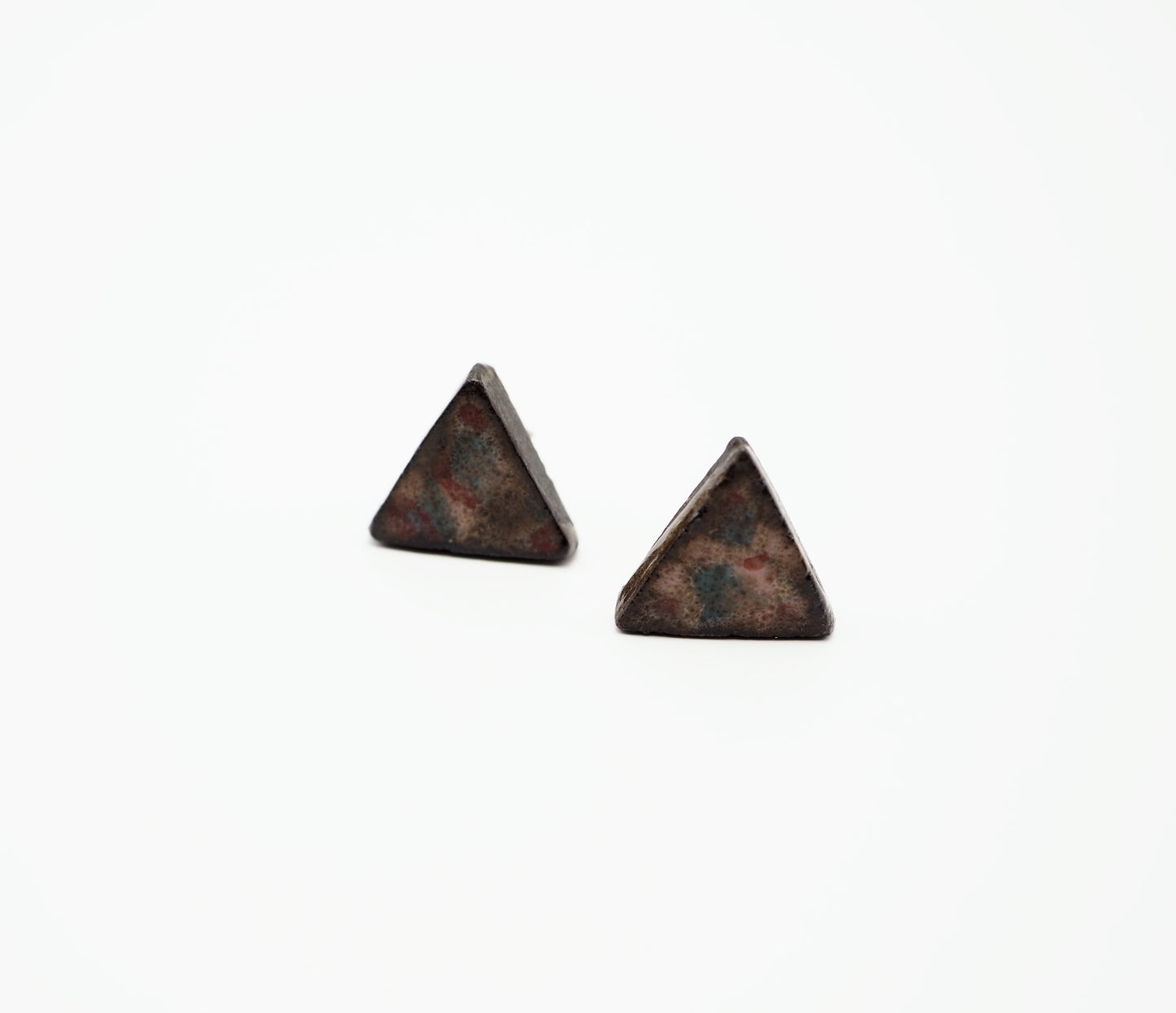 SankakuTriangle Gold Plated Black Clay