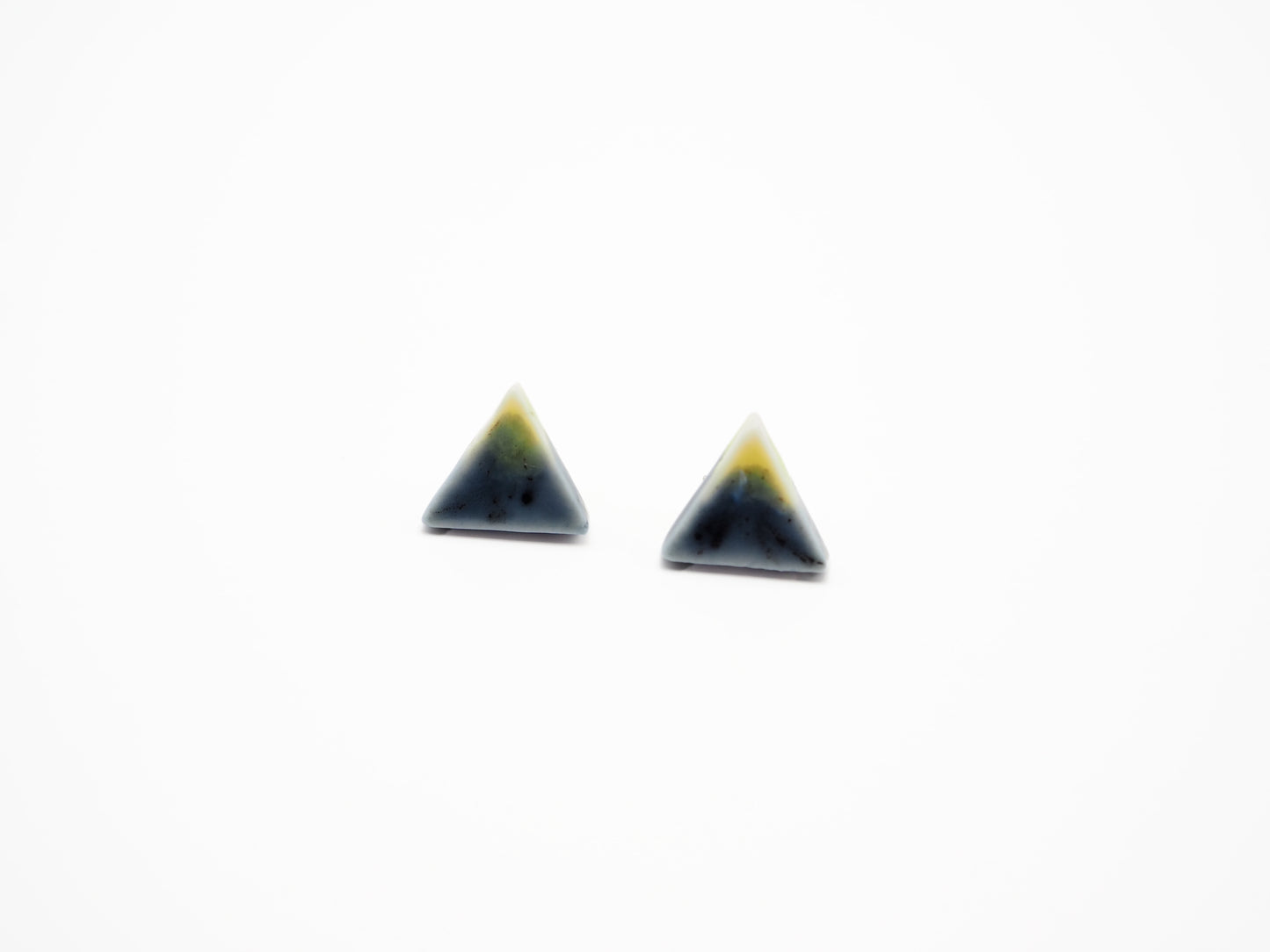 Sankaku Triangle Goldplated Porcelain earrings